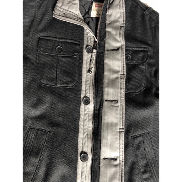 SOLD 🎉HP🎉 NWOT Levi’s | Mens Mock Neck Lined - Picture 2 of 6